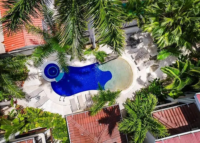 Trendy Renovated With Private Patio, Shared Pool & Jacuzzi Near The *